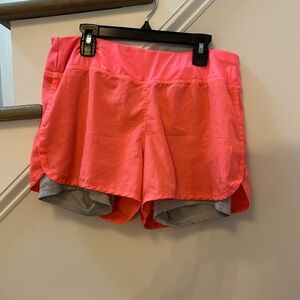 Danskin Now semi-fitted Dri More Shorts women’s size small